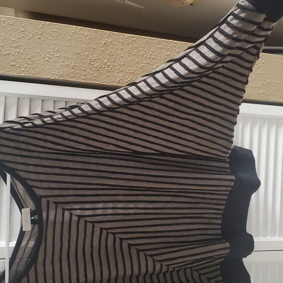 Batwing Sweater - Picture 2 of 8